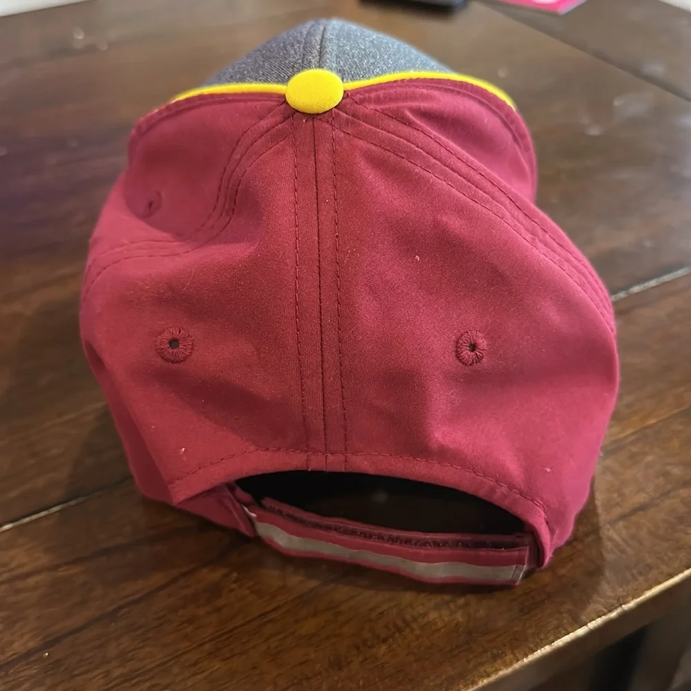 Iowa state hat - Picture 2 of 4